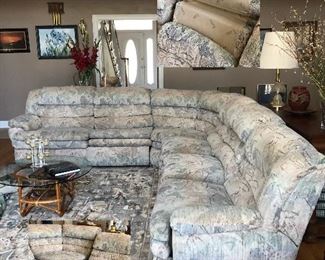 Sectional Lane sofa: 3 sections, 2 recliners...Left side pulls out and makes a queen bed!