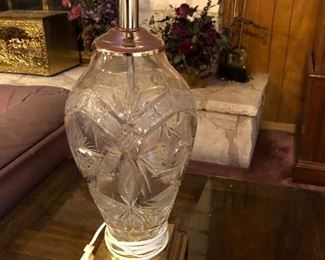 heavy -quality crystal lamps  have several 