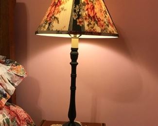 Table lamp matches comforter