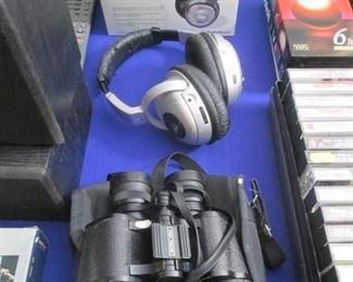 Binoculars with Case, AM/FM Headset Radio