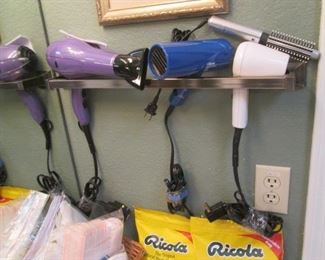 Hair Dryers & Curling Irons