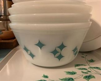 Vintage Federal Turquoise Atomic Stars Mixing bowl set. 3 large & 3 small. 