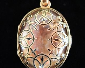 locket back view