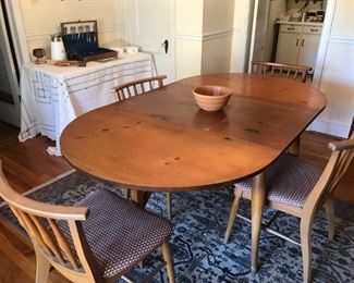 Mid-century Franklin Shockey Co, Lexington, NC dinette table with 6 chairs (has matching china hutch)