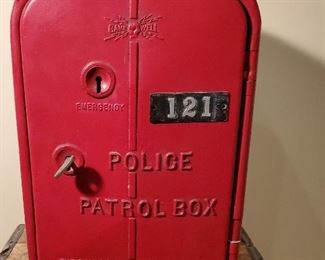 Gamewellpolicebox