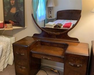 	#34	Antique Waterfall vanity with mirror 44"x17"63"	 $75.00 		