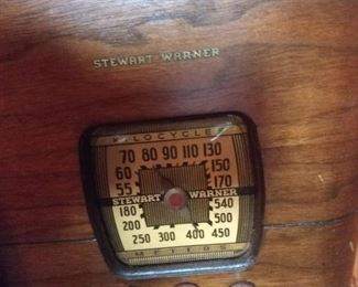 Stewart Warner antique phonograph radio