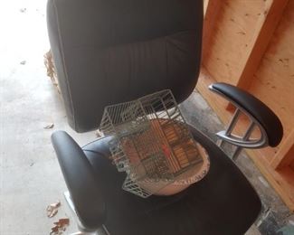 Office Chair in excellent condition.