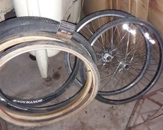 Bicycle Wheels & Tires