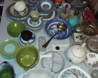 Assorted Kitchenware & Glassware