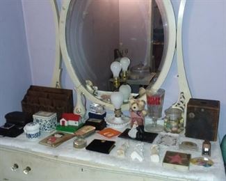 Dresser w/Mirror