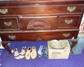 Lane Cedar Chest