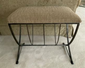 STOOL     22 X 14   H-17