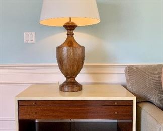 Dimensions 38ʺW × 22ʺD × 27ʺH
