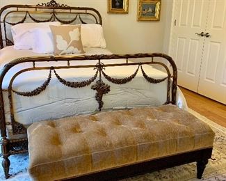 Bombay Company Bench