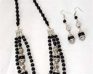 Black and Silver tone Fashion Necklace and Earrings