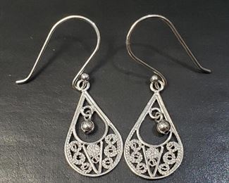  Silver Water Drop Style Earrings