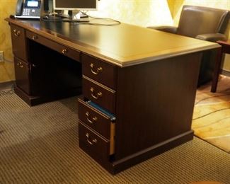 6 Drawer Wood Like Executive Desk With Inlay Top, 31" x 36" x 72"