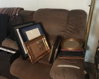 Den off kitchen - more frames