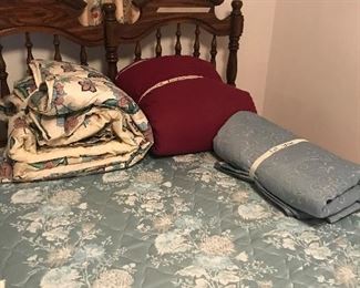 Full bed with mattress & box spring