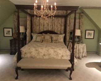 canopy bed