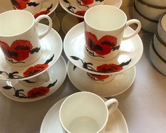 Wedgwood "Cornpoppy" Susie Cooper Design