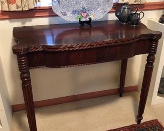 Sheridan style mahogany tilt top game table
