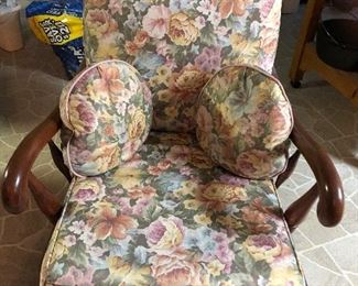 Nice antique rocker in perfect condition 