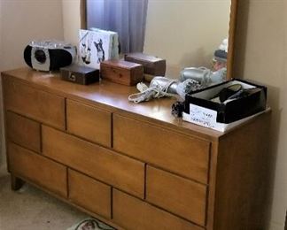 Midcentury Russell Wright dresser by Conant-Ball