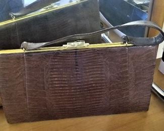 Nice vintage bag....