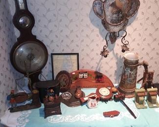 Barometer, stein, reproduction metal banks