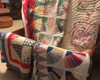 Outstanding collection of vintage quilts