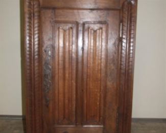 Gothic style encoignure corner unit oak