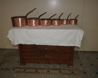 Set 6 exceptional shiny copper saucepans 