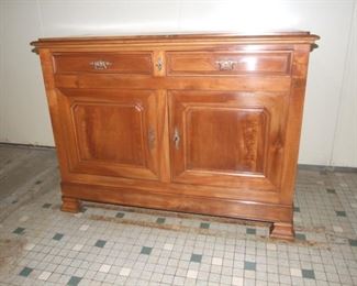 Louis Philippe style buffet bas/d door cherry