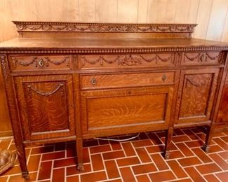 Circa 1900 English Quarter Sawn Oak Sideboard