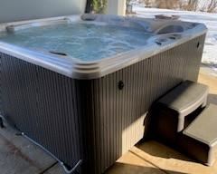 Tempo ® 6 Person Hot Tub-With seating for up to 6 people, the Hot Spot® Tempo relieves tension with targeted jets, including Directional Massage jets.  Finished with impressive styling, LED lighting and total FiberCor™ insulation to conserve energy.The jet system offers an incredible 45 jets that relieve-tension in targeted areas including your back, neck, shoulders and calves.
