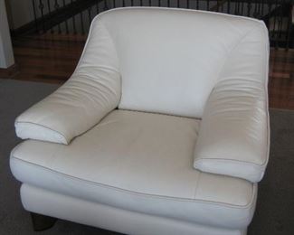 White Leather Furniture by Natuzzi