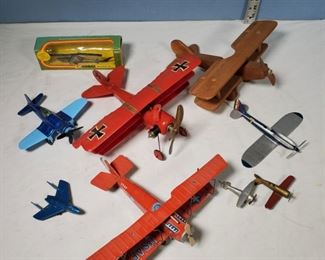 Toys Planes
