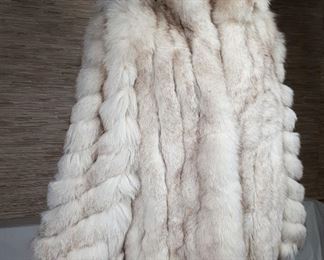 Txtiles Fur Coat