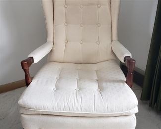 Arm Chair https://ctbids.com/#!/description/share/322184