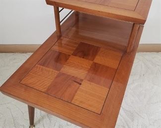 Vintage Lane Side Table https://ctbids.com/#!/description/share/322204