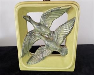 Vintage Bird Lamp https://ctbids.com/#!/description/share/322374