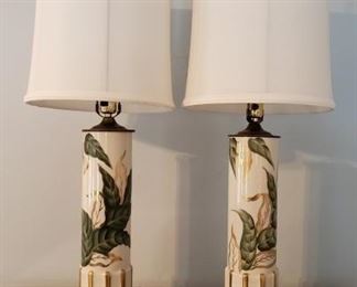 Vintage Porcelain Lamps https://ctbids.com/#!/description/share/321506