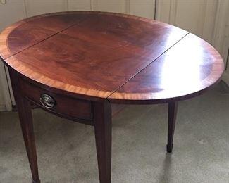 Ethan Allen drop leaf table with inlay