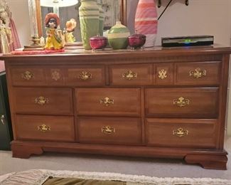 Dresser with mirror 