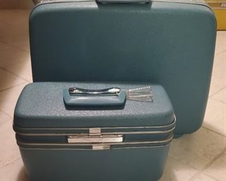 Samsonite luggage 