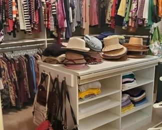 Size medium petite to large petite