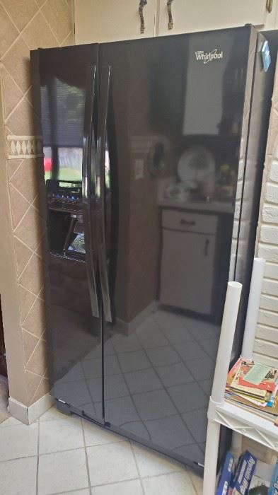 Whirlpool side by side fridge with ice maker