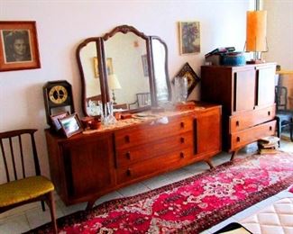 Mid Century Teak Dressing table w/ Mirror, Teak Chest of Drawers, Teak Chairs & Oriental Persian Runners